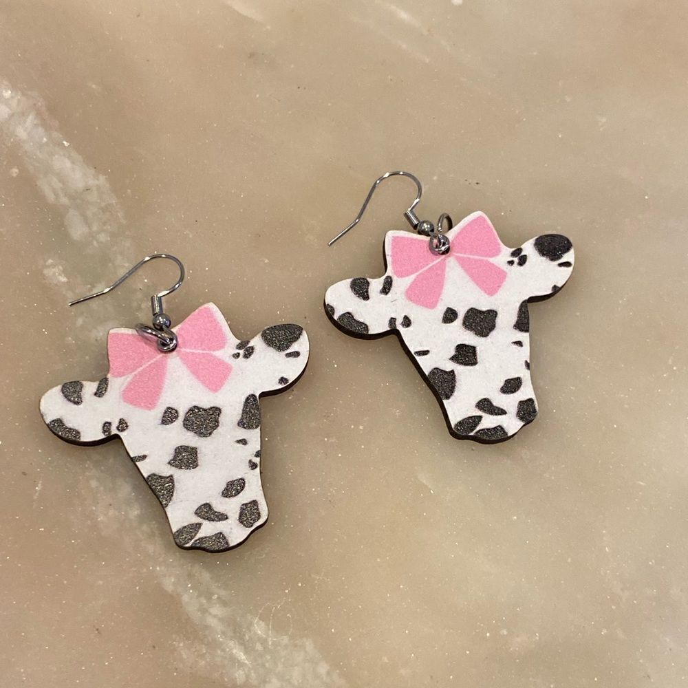 Girly cow, head, cow, print earrings with bows